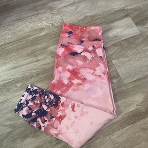 Colorful Fabletics Ankle Leggings Size L
